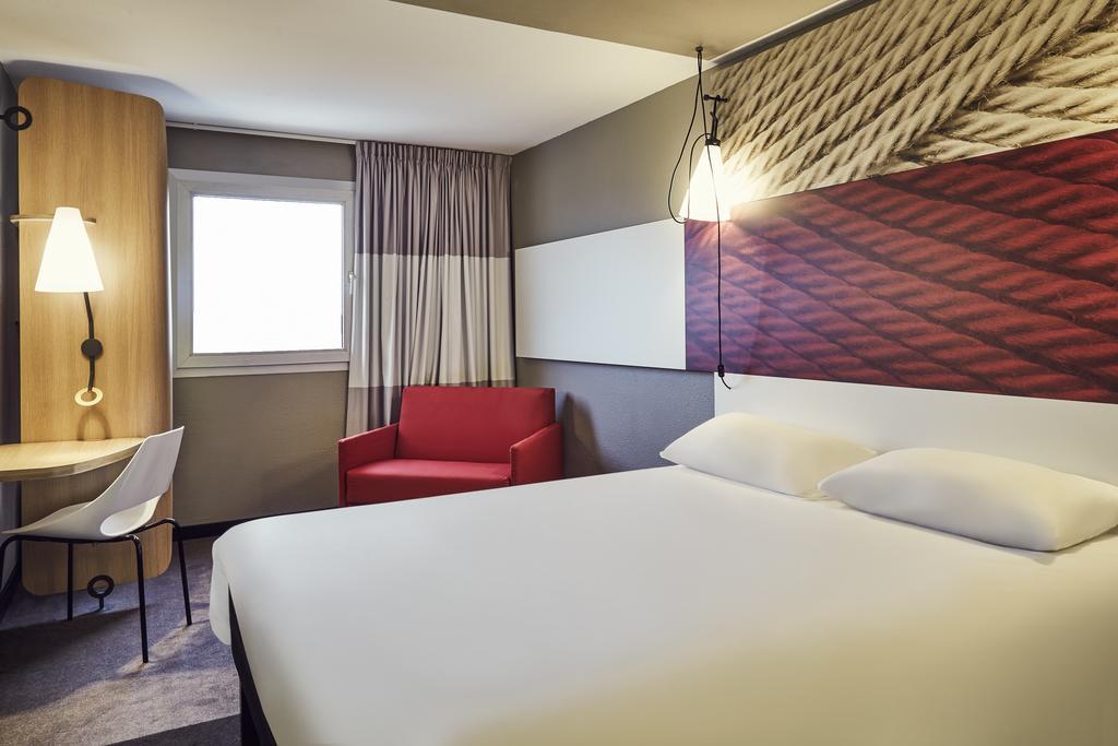 Hotel Ibis Toulon La Valette Habitación foto