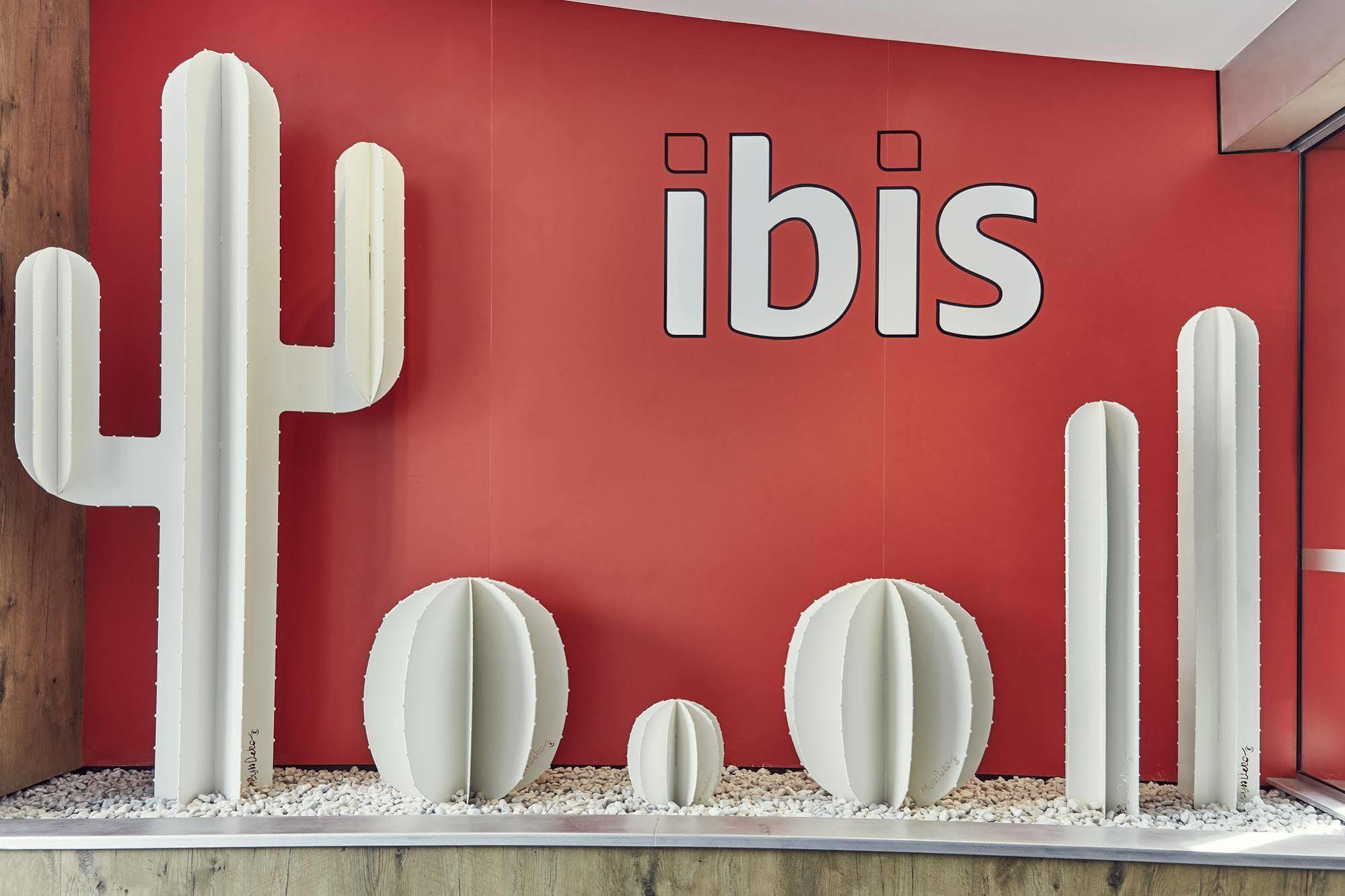 Hotel Ibis Toulon La Valette Exterior foto